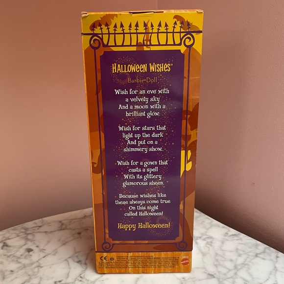 Halloween Wishes Barbie - Picture 5 of 6